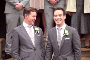 Coca Cola ad gay marriage scene