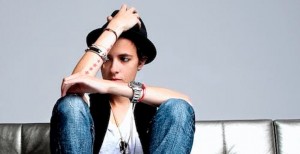Celebrity DJ Samantha Ronson set to spin at Dinah DJ Samantha Ronson spins Dinah